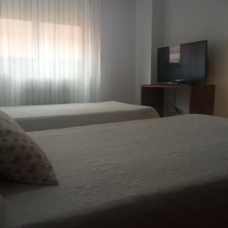Guest house Hostal Cuzco Salamanca 3*